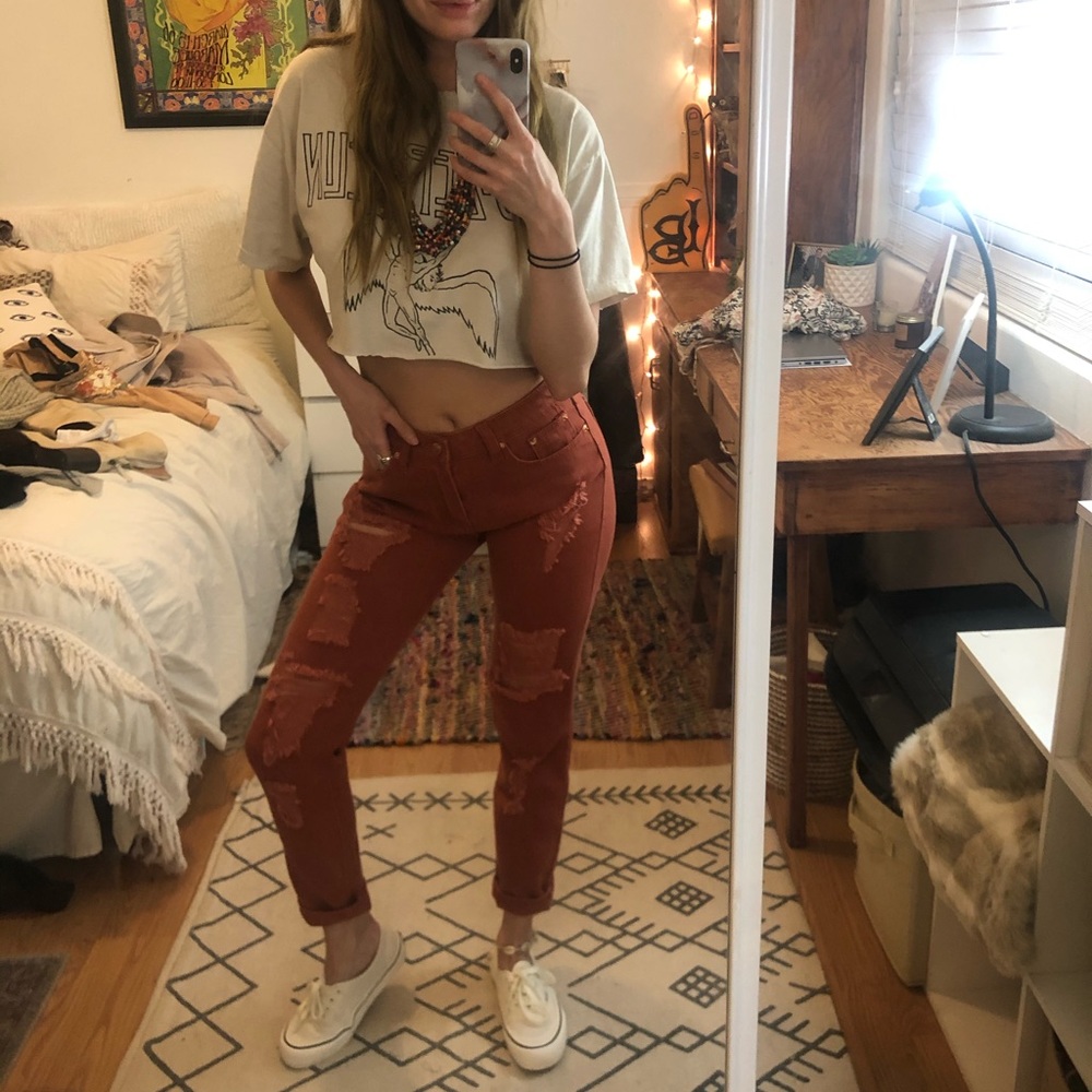 High waisted distressed boyfriend jeans